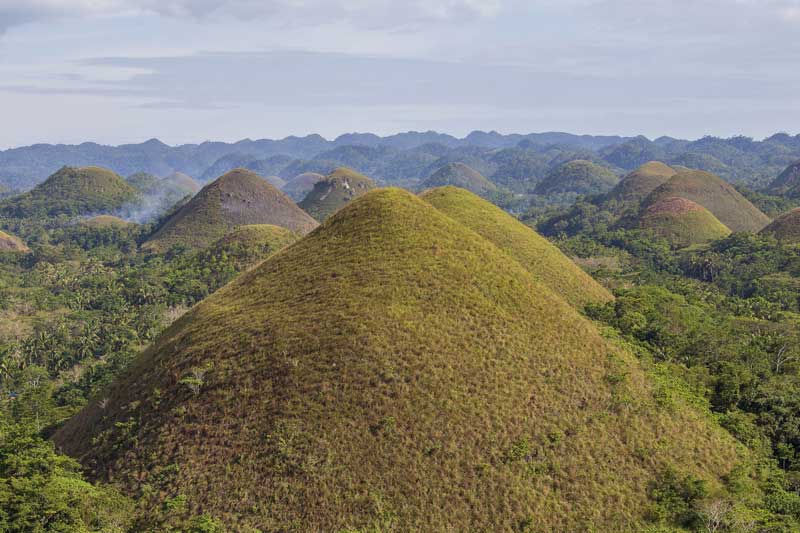 تپه های شکلاتی در فیلیپین